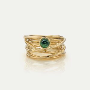 Entwined Love, wikkelring met een schitterende saffier