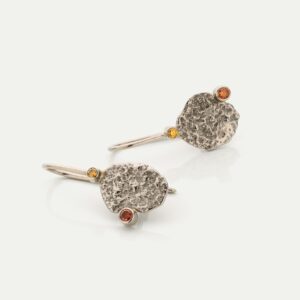 Witgouden oorbellen met cognac kleurige diamanten