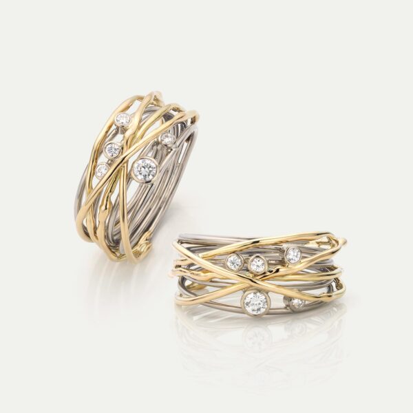 Entwined Love, gouden wikkelring met diamant