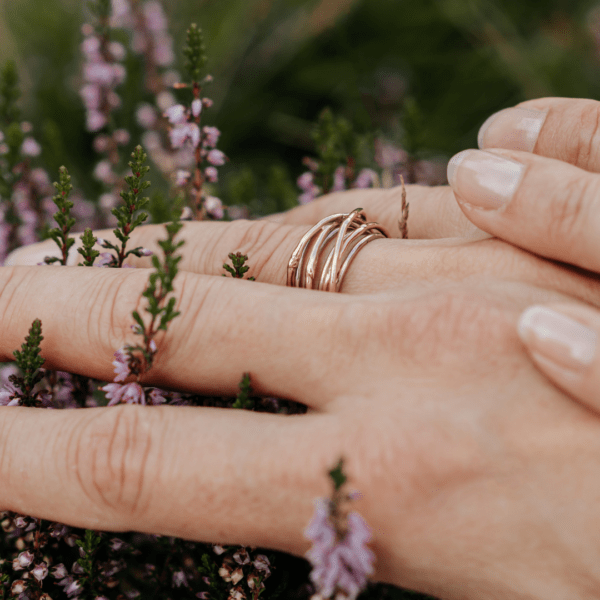 Entwined Love, gouden wikkelring - Afbeelding 3