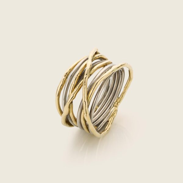 Entwined Love, gouden wikkelring